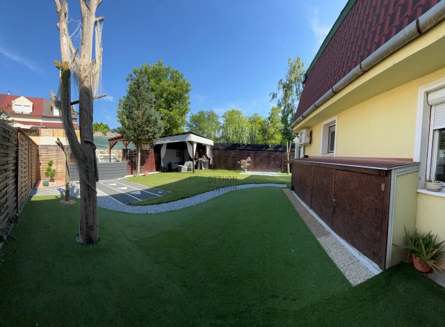 Eladó sorház, Siófokon 74.9 M Ft, 4 szobás