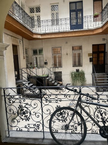 Eladó téglalakás, Budapesten, VI. kerületben 99 M Ft, 3 szobás