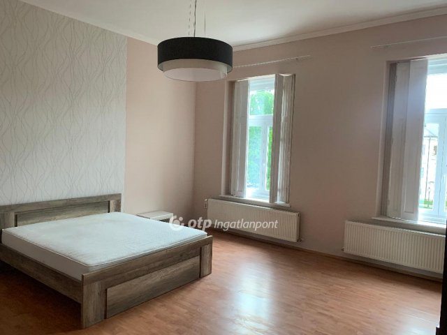Kiadó téglalakás, albérlet, Egerben 170 E Ft / hó, 2 szobás