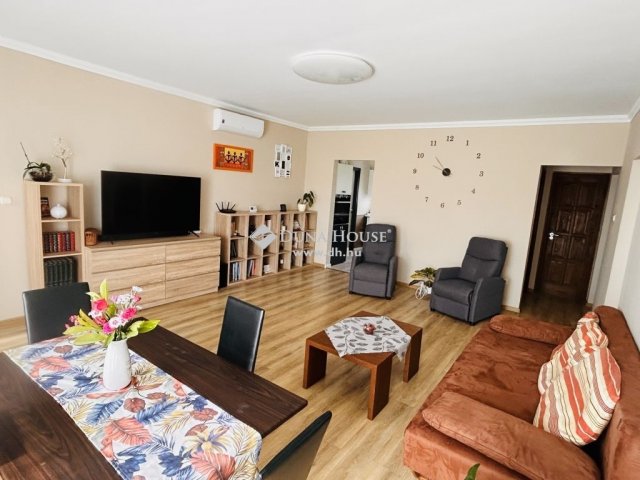 Eladó családi ház, Petrikeresztúron 68 M Ft, 3 szobás