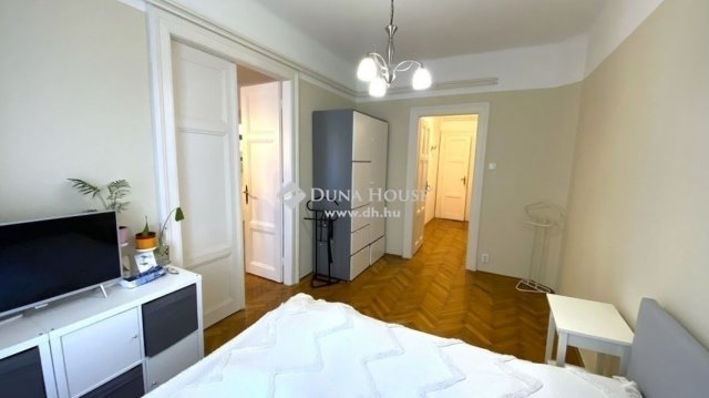 Eladó téglalakás, Budapesten, I. kerületben 109.9 M Ft