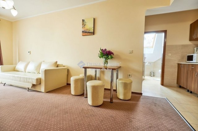 Eladó hotel, Hajdúszoboszlón 626.2 M Ft, 2 szobás