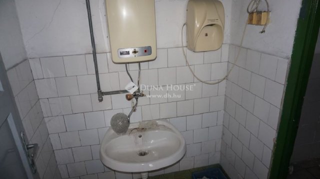 Kiadó ipari ingatlan, Zalaegerszegen 4040 E Ft / hó
