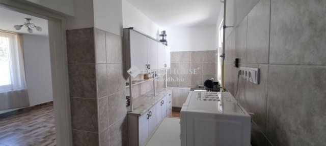 Eladó családi ház, Debrecenben 74.9 M Ft, 4 szobás