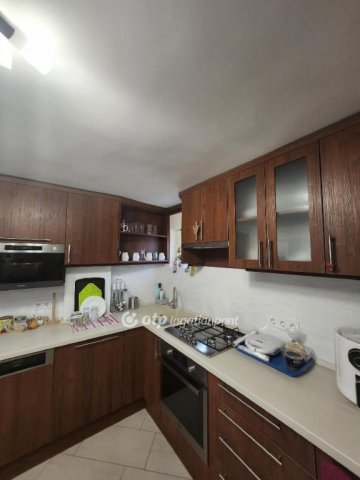 Eladó családi ház, Taksonyon 76.3 M Ft, 5 szobás