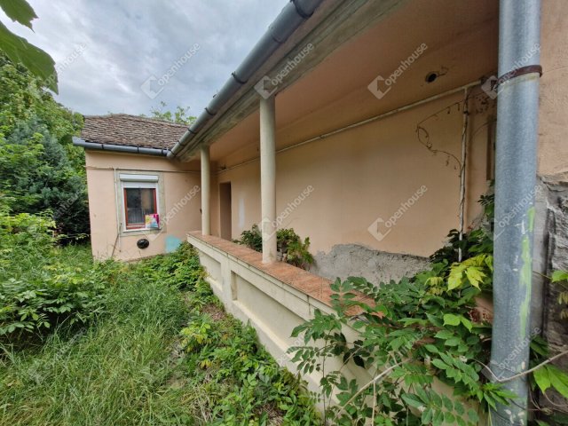 Eladó családi ház, Dombóváron 24.9 M Ft, 3+1 szobás