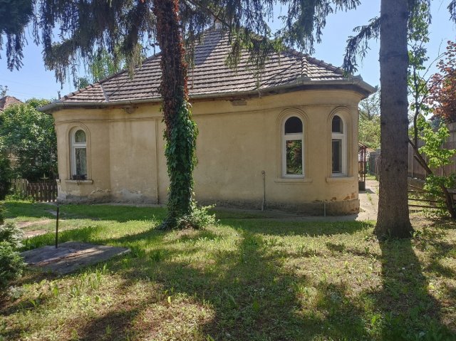 Eladó családi ház, Gödön 64.9 M Ft, 4 szobás