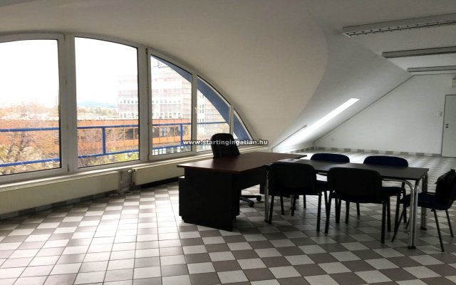 Kiadó iroda, Budapesten, XIII. kerületben, Röppentyű utcában