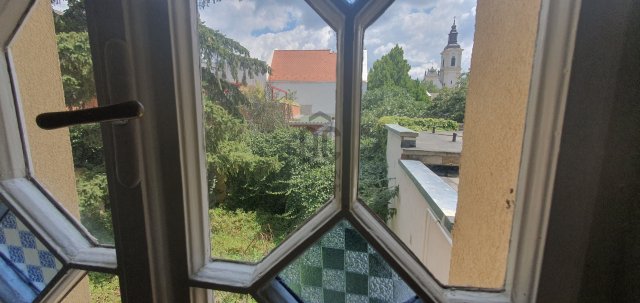 Kiadó üzlethelyiség, Gyöngyösön 350 E Ft / hó