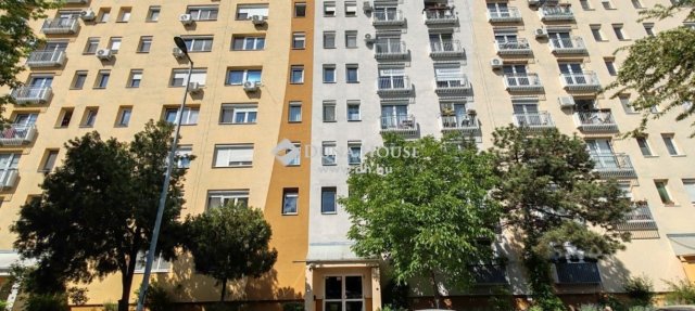 Eladó panellakás, Budapesten, III. kerületben 74 M Ft, 3 szobás