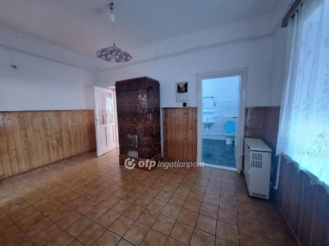 Eladó családi ház, Karcagon 25.9 M Ft, 2 szobás