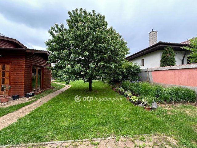 Eladó családi ház, Nyírpazonyon 76 M Ft, 1+3 szobás