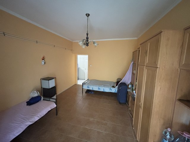 Eladó téglalakás, Tatabányán 32 M Ft, 2 szobás