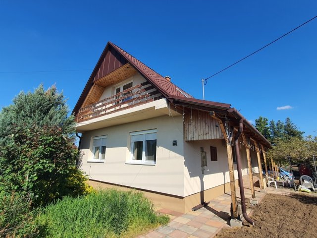 Eladó családi ház, Kálmánházán 99 M Ft, 5 szobás