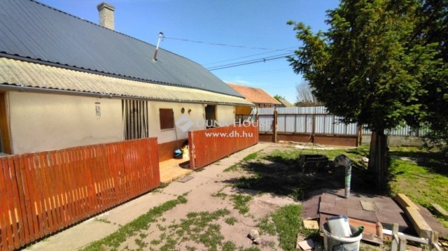 Eladó családi ház, Nagykátán 19.9 M Ft, 2 szobás