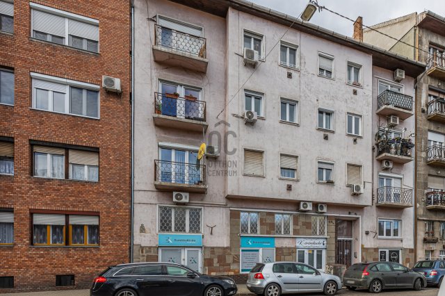 Eladó ipari ingatlan, Budapesten, XIII. kerületben 249.9 M Ft