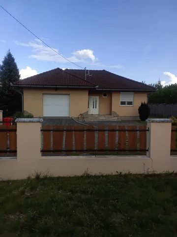 Eladó családi ház, Tokodon 115 M Ft, 4 szobás