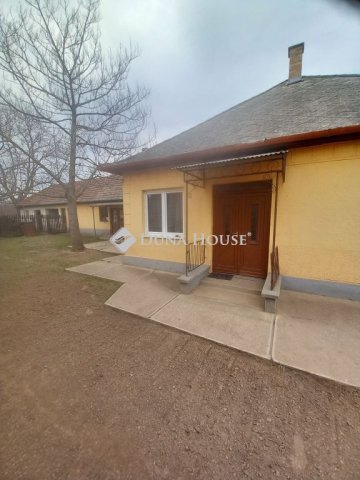 Eladó családi ház, Nagyhalászban 17.8 M Ft, 2 szobás