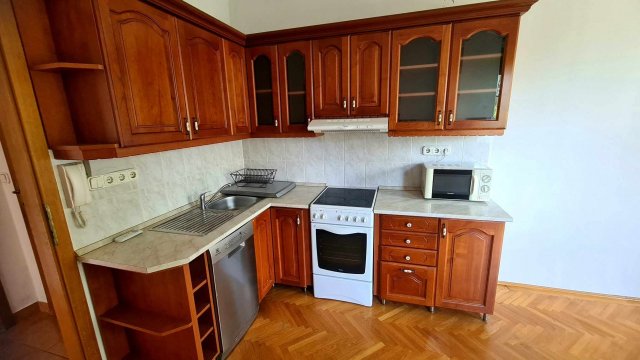 Kiadó téglalakás, albérlet, Budapesten, III. kerületben