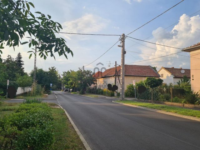 Eladó családi ház, Budapesten, XVII. kerületben 70 M Ft