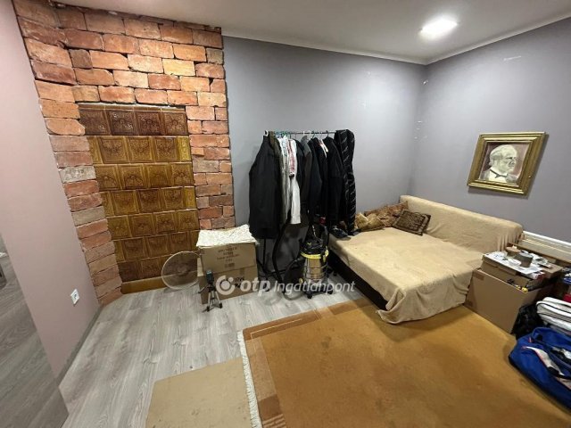 Eladó családi ház, Nyíregyházán 23.5 M Ft, 2 szobás