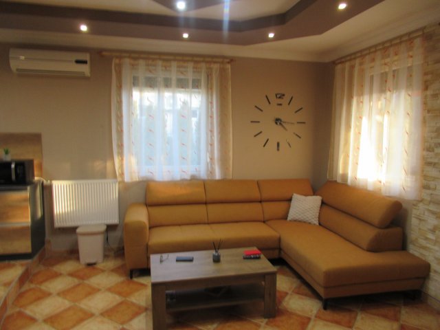 Kiadó családi ház, albérlet, Tiszaújvárosban 350 E Ft / hó