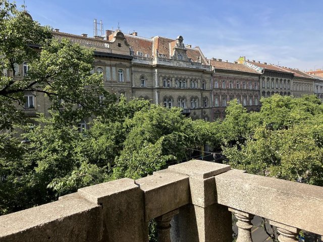 Eladó téglalakás, Budapesten, VII. kerületben 64.9 M Ft