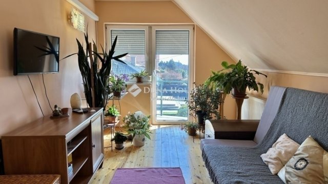 Eladó ikerház, Pécelen 114.9 M Ft, 5 szobás