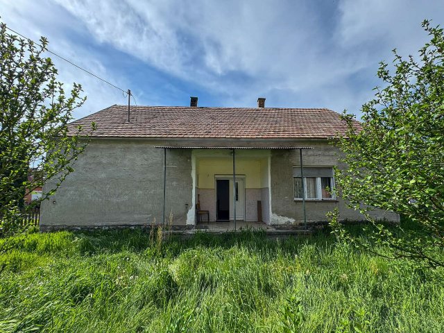 Eladó családi ház, Felsőszentmártonon 15.5 M Ft, 3 szobás