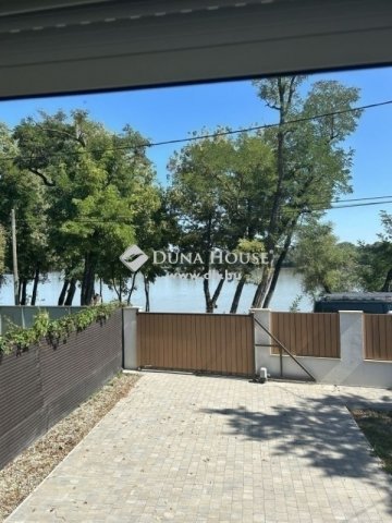 Eladó családi ház, Budapesten, III. kerületben 199 M Ft