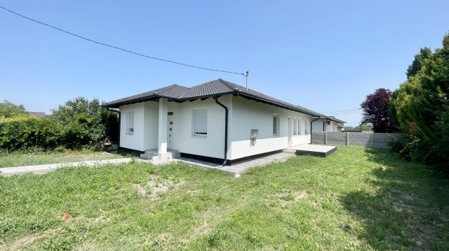 Eladó ikerház, Délegyházán 86.9 M Ft, 5 szobás