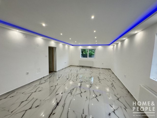 Eladó családi ház, Hódmezővásárhelyen 58 M Ft, 4 szobás