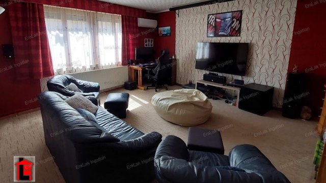 Eladó családi ház, Győrött 99.99 M Ft, 3+1 szobás