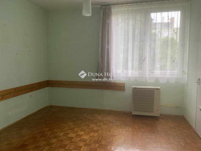 Eladó téglalakás, Zalaegerszegen 29.5 M Ft, 2 szobás