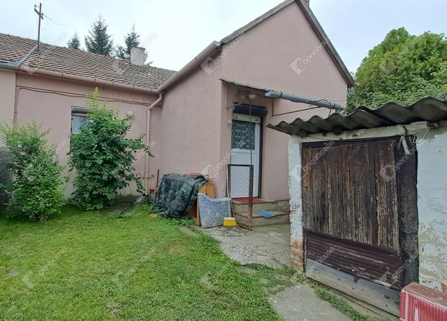 Eladó családi ház, Szászváron 18.7 M Ft, 3 szobás
