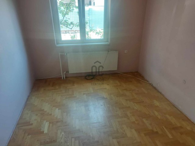 Kiadó ikerház, albérlet, Gödön 600 E Ft / hó, 3 szobás