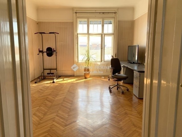 Eladó téglalakás, Budapesten, XIV. kerületben 99 M Ft, 3 szobás
