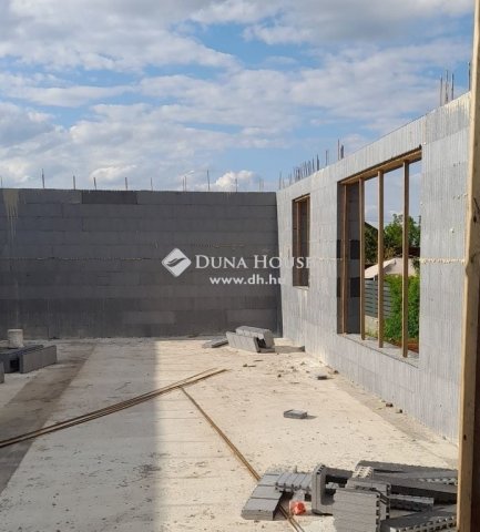 Eladó családi ház, Debrecenben 115 M Ft, 4 szobás