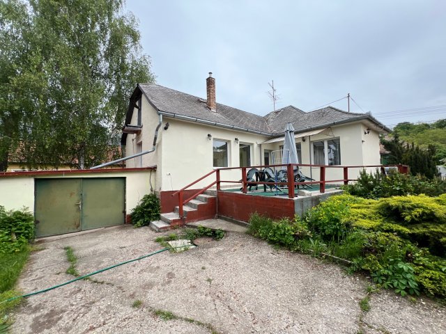 Eladó családi ház, Demjénben 80 M Ft, 4+1 szobás