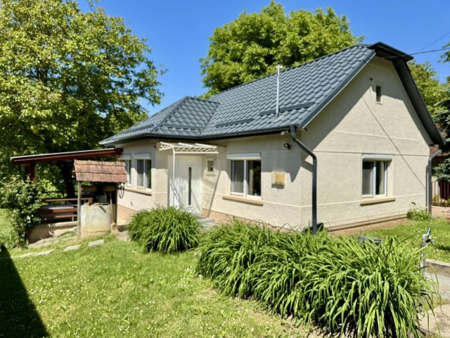 Eladó családi ház, Gyűrűsön 94.94 M Ft, 6 szobás