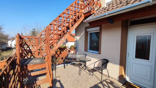 Eladó családi ház, Fóton 185 M Ft, 7 szobás