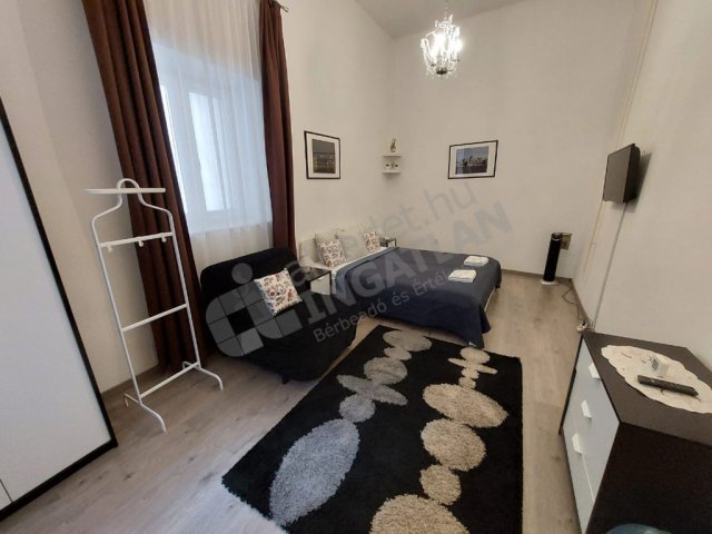 Eladó téglalakás, Budapesten, V. kerületben 89 M Ft, 2 szobás