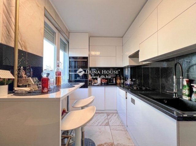 Eladó panellakás, Budapesten, XX. kerületben 59.9 M Ft, 2 szobás