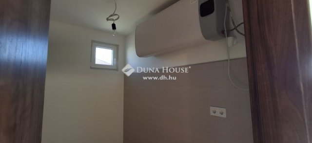 Eladó családi ház, Dabason 74 M Ft, 3 szobás