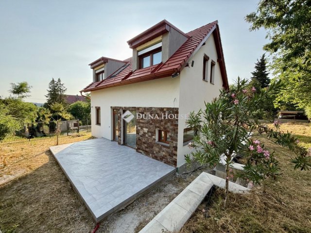 Eladó ikerház, Tihanyban 199.9 M Ft, 5 szobás