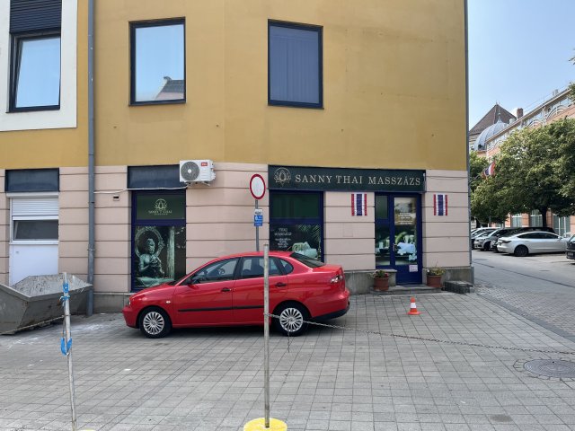 Eladó ipari ingatlan, Pécsett 47.9 M Ft / költözzbe.hu