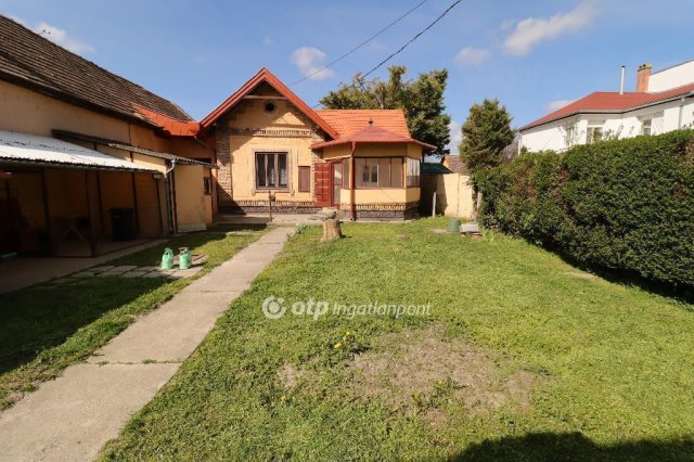 Eladó családi ház, Ráckevén 49.9 M Ft, 3 szobás