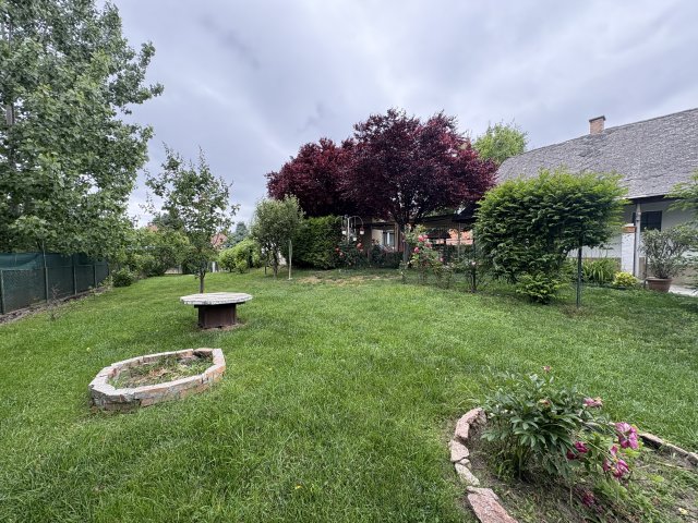 Eladó családi ház, Vámosszabadin 90 M Ft, 3 szobás