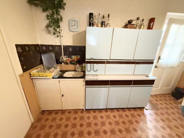 Eladó családi ház, Debrecenben 36.9 M Ft, 1 szobás