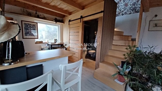 Eladó családi ház, Balatonalmádiban 59.9 M Ft, 2 szobás